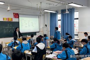 詹宁斯谈科尔抱怨裁判：小阵容防不住只能犯规 投篮太多哪来哨子？